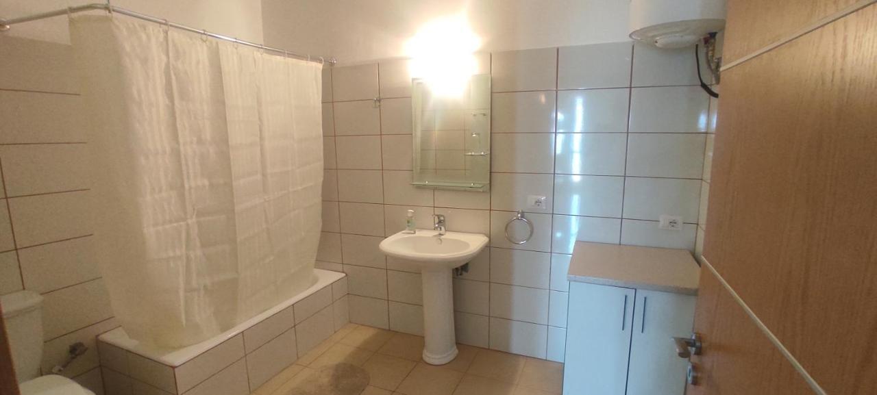 Lucas Apartments Himare Room photo
